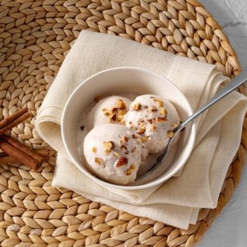 Кулинарен уикенд: Здравословен кокосов сладолед с четири съставки