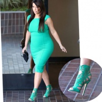 Трябва ли Ким да носи тези обувки?
