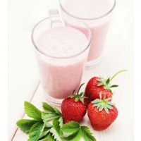 Think Pink: Лесна рецепта за ягодово смути