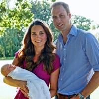 Ето ги първите официални снимки на кралското бебе!
