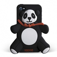 Панда и зайче в новата колекция на Moschinо за iPhone 