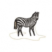 Dare to wear: Клъч във формата на зебра