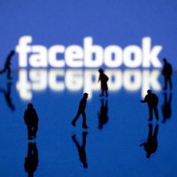 Facebook стана на 10: Какво се промени от 2004 до сега?