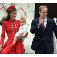 Кейт, Уилям и малкият Джордж пристигнаха в Нова Зеландия