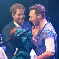 Принц Хари и Coldplay: Една очаквано добра комбинация