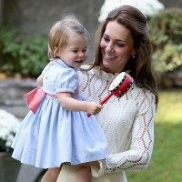 Дневниците на принцесата: Още модни успехи за Кейт в Канада