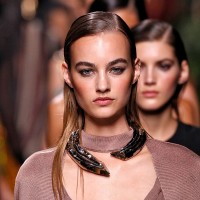 Целунати от слънцето: Грим тенденции от Balmain