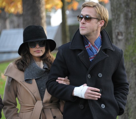 Eva Mendes and Ryan Gosling visiting the Pere Lachaise Cemetary with a romantic stroll in Paris, France, on November 26, 2011., Image: 107831274, License: Rights-managed, Restrictions: , Model Release: no, Credit line: Profimedia, Abaca