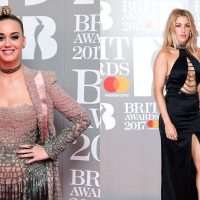 Какво облякоха звездите на наградите BRIT 2017?