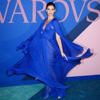 Какво облякоха звездите на модните награди CFDA 2017?