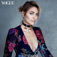 Първата корица на Парис Джексън за VOGUE