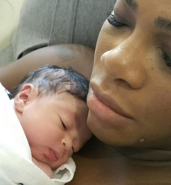 Серина Уилямс показа новородената си дъщеричка