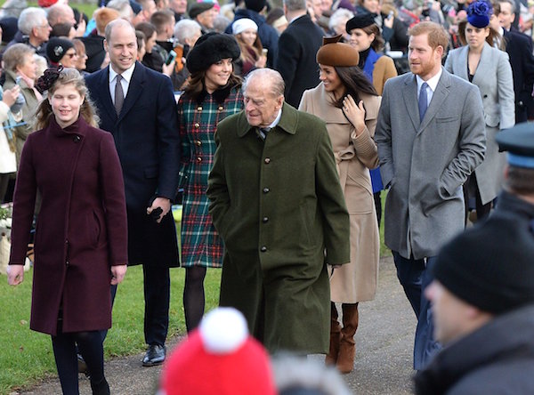 СНИМКИ: Меган Маркъл на Коледа с кралското семейство