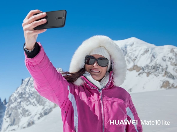 Huawei Mate 10 Lite и изкуството на перфектното селфи