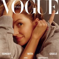 Без грим, без прическа и в собствения си дом - Жизел за VOGUE