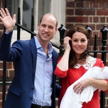 Ето я Кейт Мидълтън с третото кралско бебе