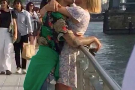 Джъстин Бийбър и Хейли Болдуин показаха любовта си в Ню Йорк