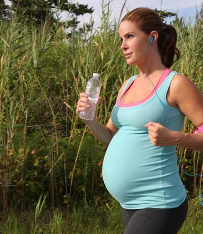 Няколко съвета за лека бременност през лятото