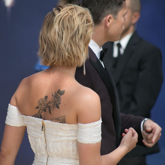 Какво означава новата татуировка на Скарлет Йохансон?