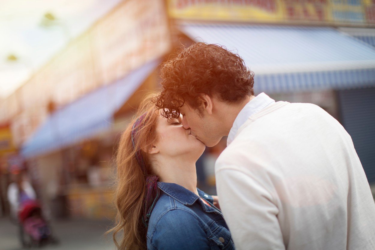 Видовете целувки и какво казват те за чувствата на мъжа