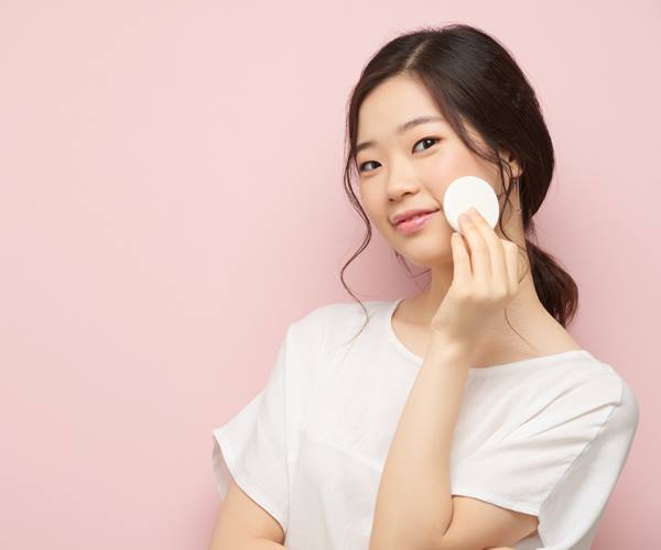 Защо светът полудя по корейската козметика?