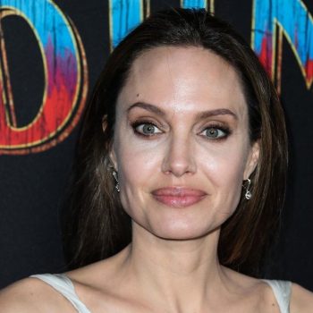 Анджелина Джоли заведе децата на премиера