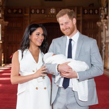 Меган Маркъл и принц Хари показаха бебето