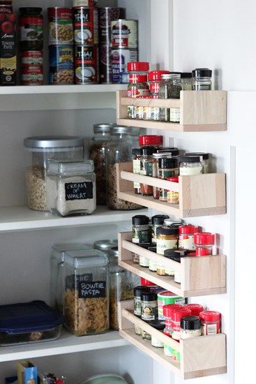 Хитри трикове, с които да оптимизираме пространството в кухнята си