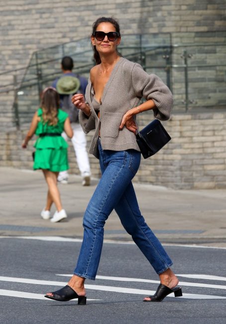 Копираме стила на Кейти Холмс с дрехи от ZARA
