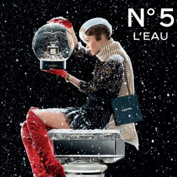 Коледата с Лили-Роуз Деп и Chanel №5