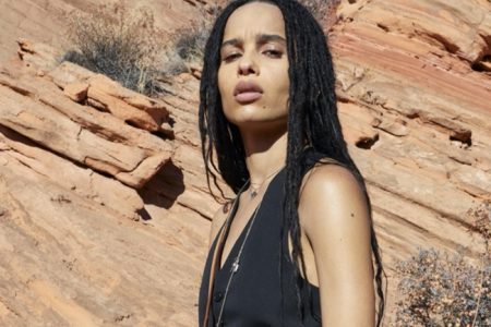 Зоуи Кравиц диктува стила за лятото със Saint Laurent