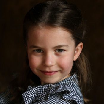 Принцеса Шарлът става на пет, а Кейт публикува четири нови нейни снимки