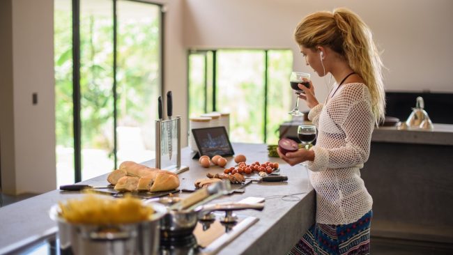 5 неща, които да променим в кухнята, за да отслабнем по-лесно