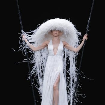 Valentino Haute Couture: Спектакъл във въздуха