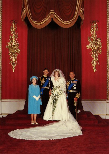 Сватбената рокля на принцеса Даяна ще бъде изложена в двореца Кенсингтън
