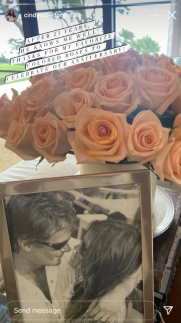 Синди Крауфорд сподели романтичен нов кадър от сватбата си с Ранди Гербер