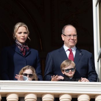 Принцеса Шарлийн се събра със семейството си