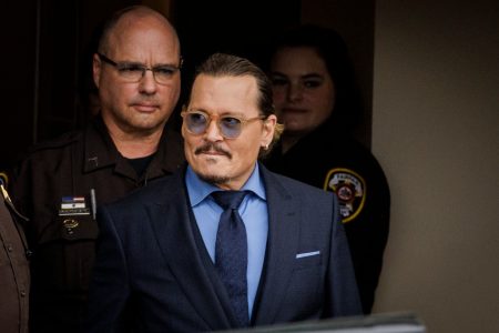 Джони Деп с песен за процеса срещу Амбър Хърд