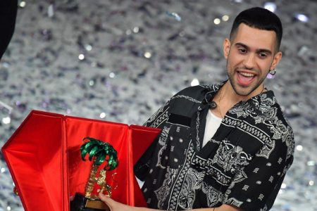 Mahmood отпразнува 30 години с документален филм, посветен на живота му