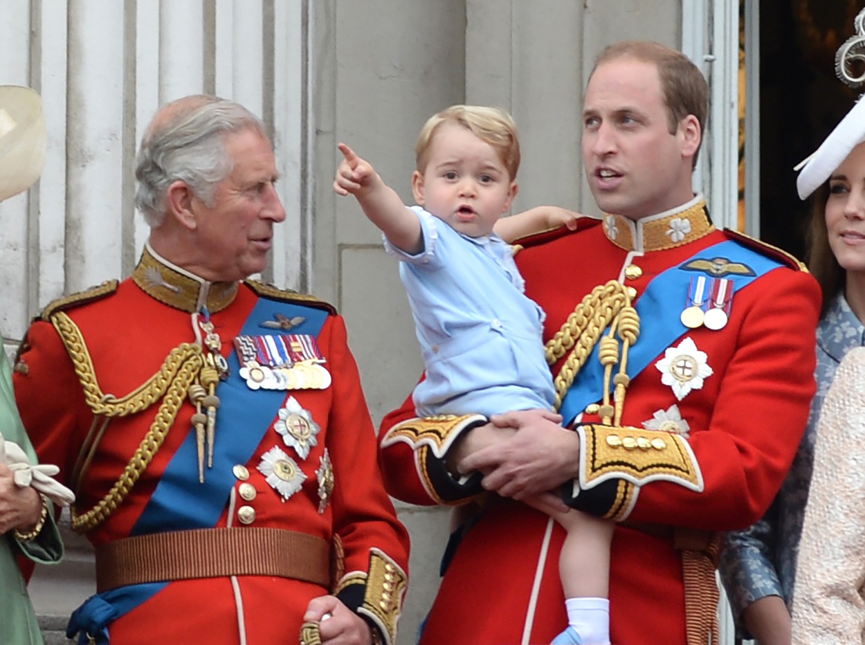 Да, принц Уилям има официална роля на наследник на британския трон