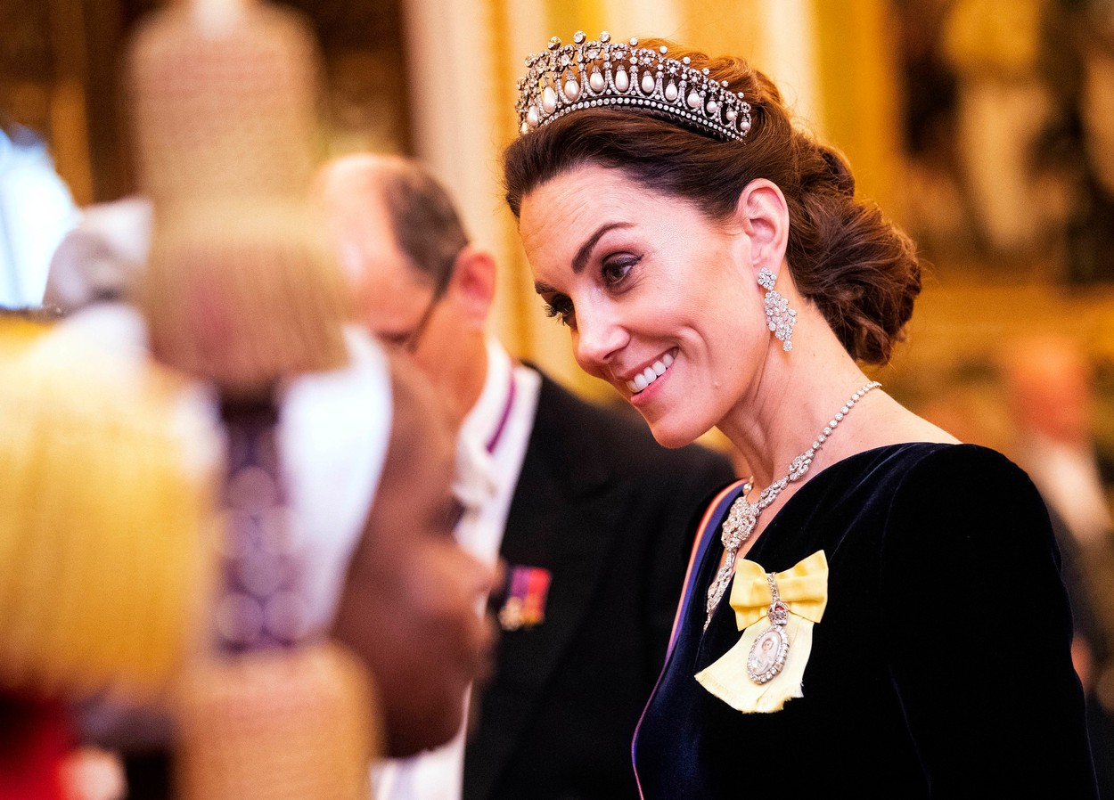 амата Кейт пък я носеше, за да присъства на различни важни събития, включително държавното празненство в чест на крал Уилям и кралицата през 2018 г.