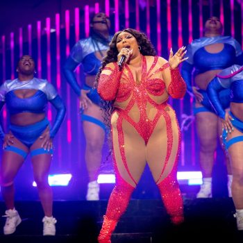 Lizzo показа своята рутинна грижа за кожата