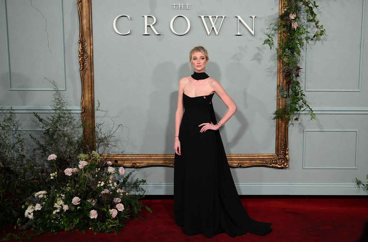Австралийската актриса предизвика фурор с черната си рокля, дело на Dior Haute Couture /колекция пролет/лято 2022/.