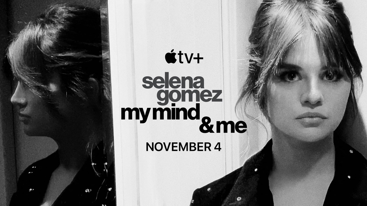 Селена прие наградата за песен на годината към новия си документален филм за Apple TV +: “My Mind&Me”. Певицата и актриса носеше шикозна, но семпла малка черна рокля, дело на Totême.