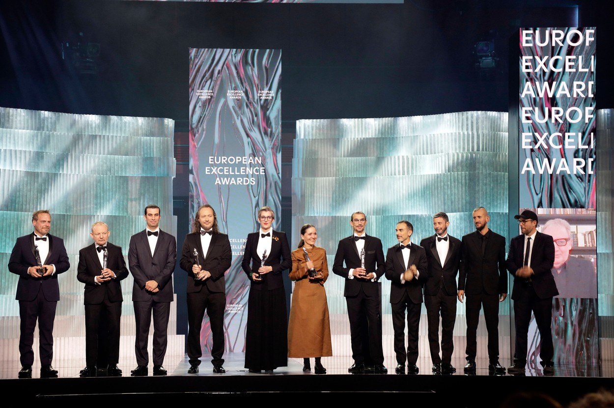Междувременно на Европейските филмови награди доминира сатирата на Рубен Остлунд – „Триъгълник на тъгата“, която спечели приза за най-добър филм, режисьор и сценарист, както и за най-добър актьор в лицето на Златко Бурич.