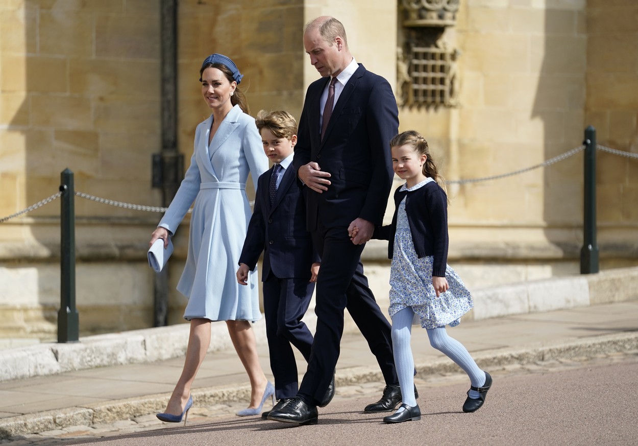 След документалния сериал на Netflix за херцозите на Съсекс, отношенията между тях и принца и принцесата на Уелс са по-напрегнати от всякога. Въпреки това двете кралски двойки „планират да разменят коледни подаръци за децата си“.