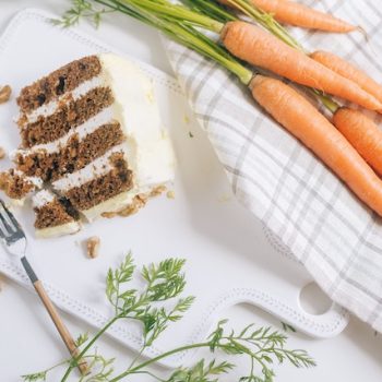Бърза и лесна рецепта за торта с моркови