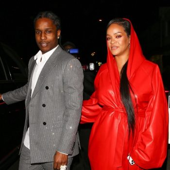 Риана в огнено червено на романтична вечер с A$AP Rocky