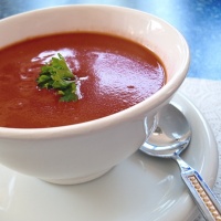 Вкусна доматена супа