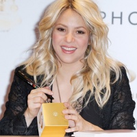 Шакира представи парфюма S by Shakira в Париж